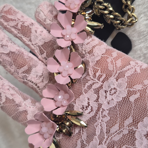 Simply Vera Vera Wang Pink and Gold Floral Necklace Set - Picture 3 of 6